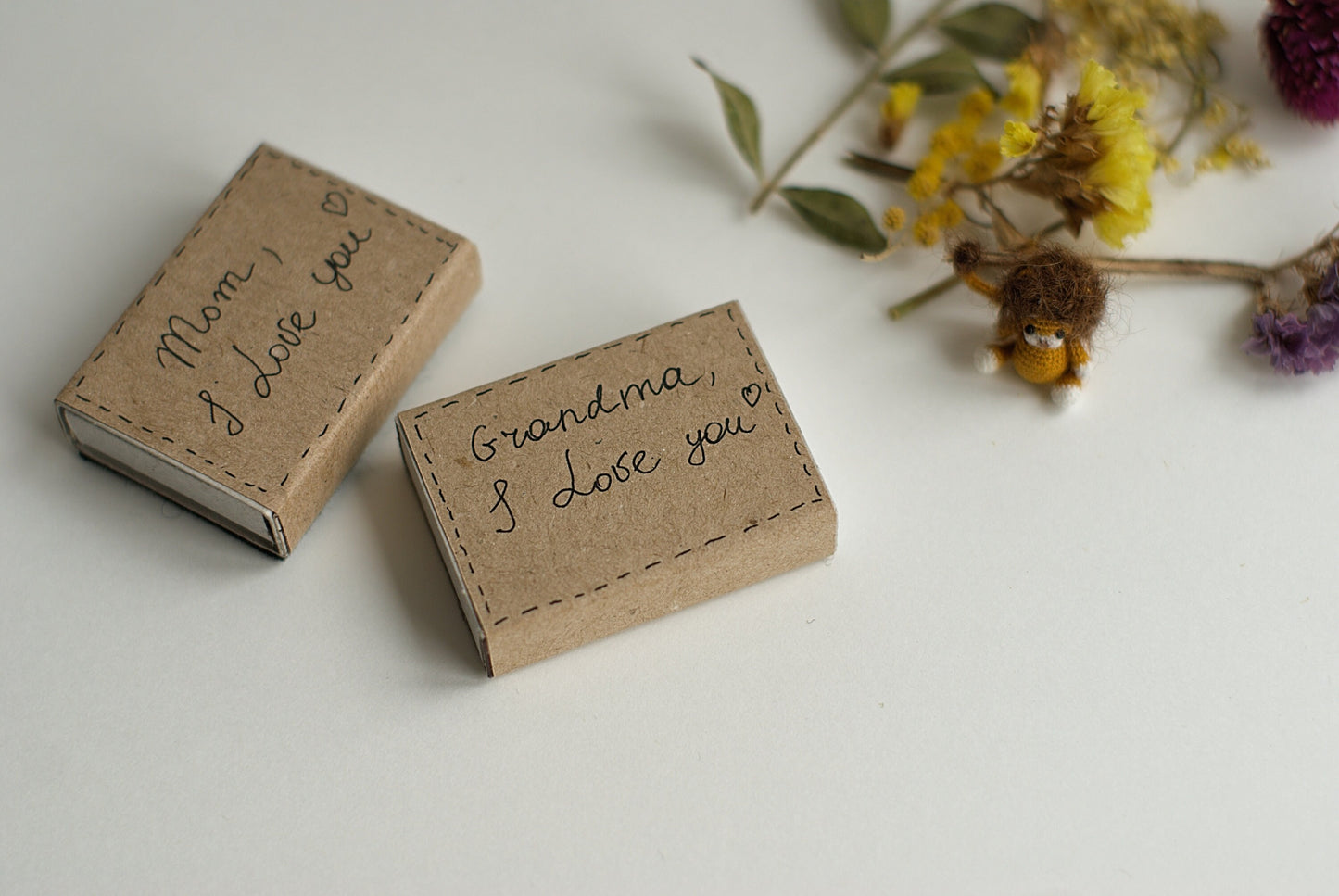 Personalized gift box with ladybug and sunflower