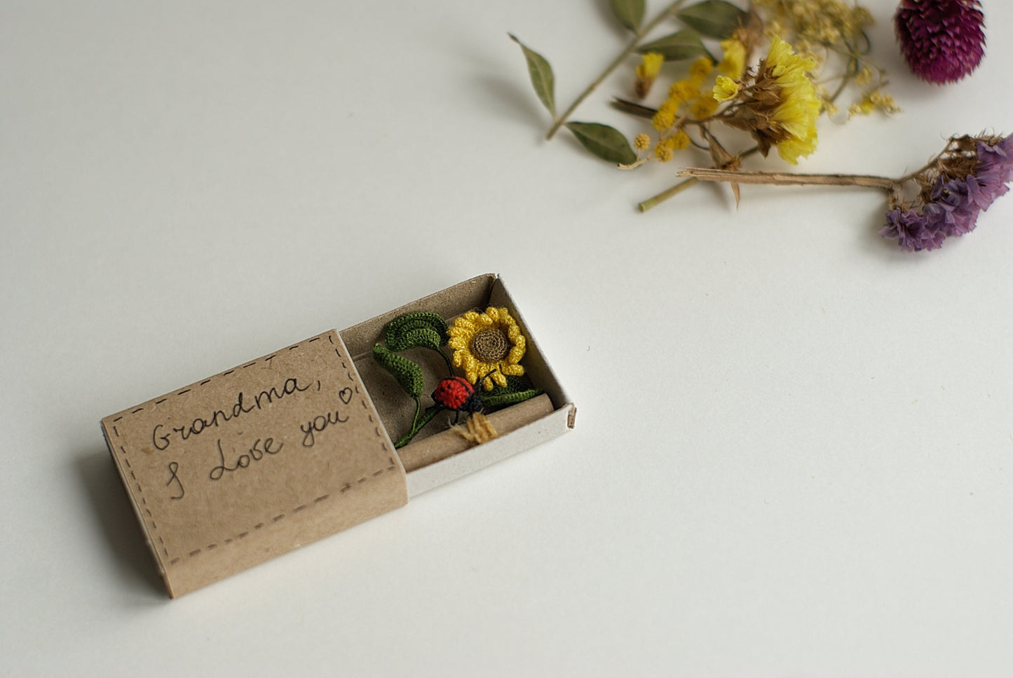 Personalized gift box with ladybug and sunflower