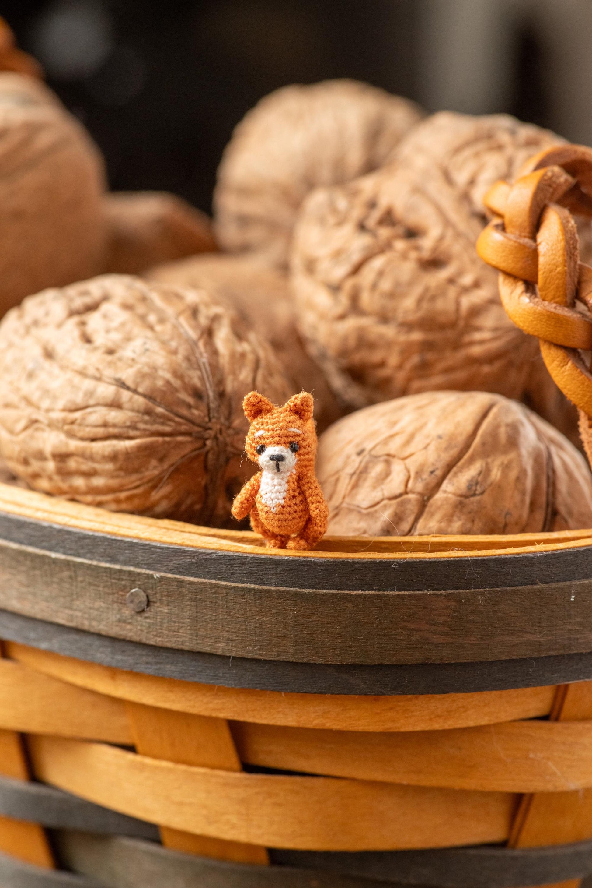  Small crochet squirrel toy with wise expression
