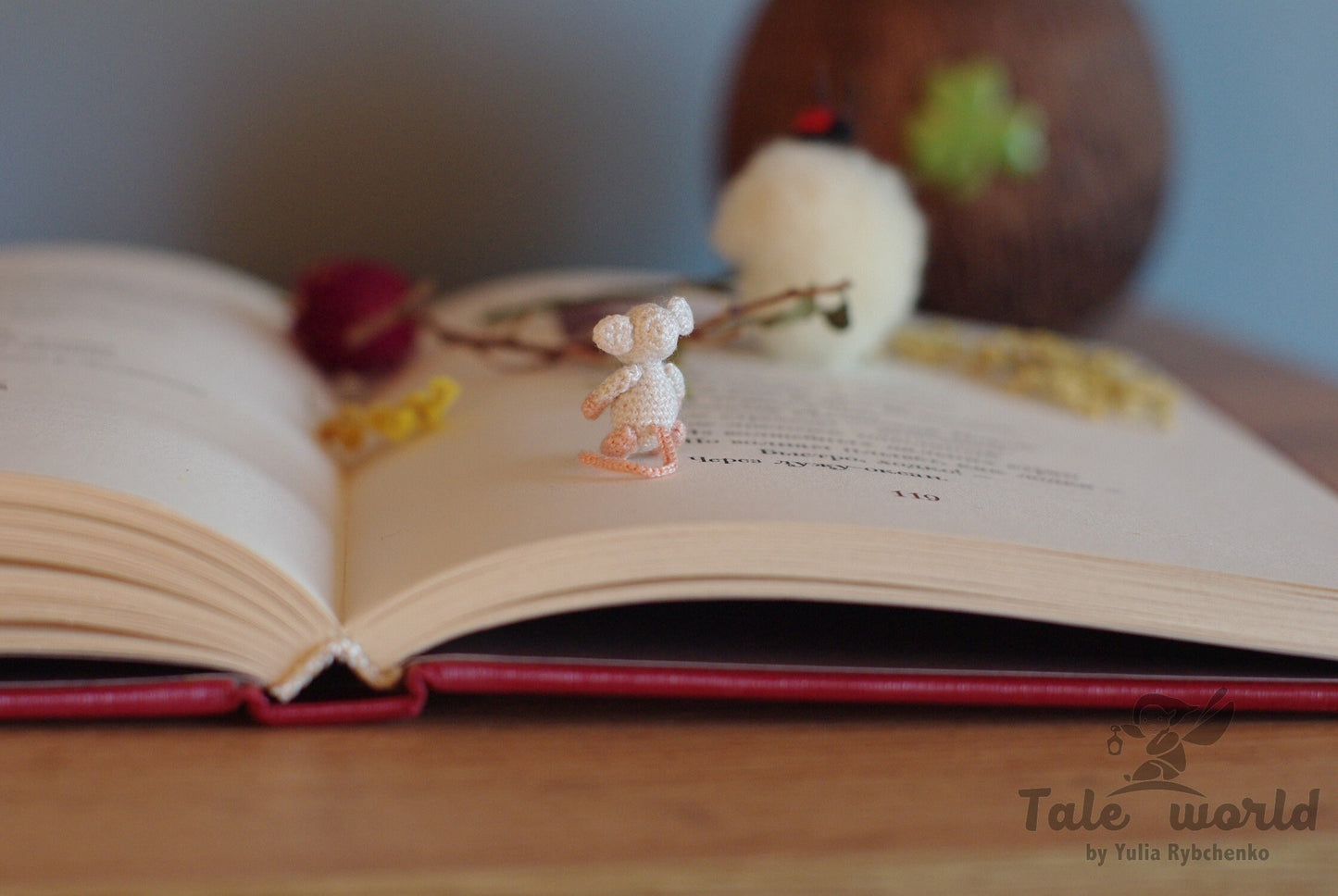 Collectible crochet rat for literary scenes
